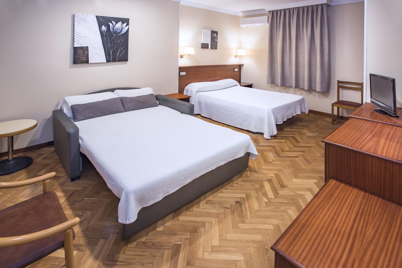 Hotel Niza Salou Luaran gambar