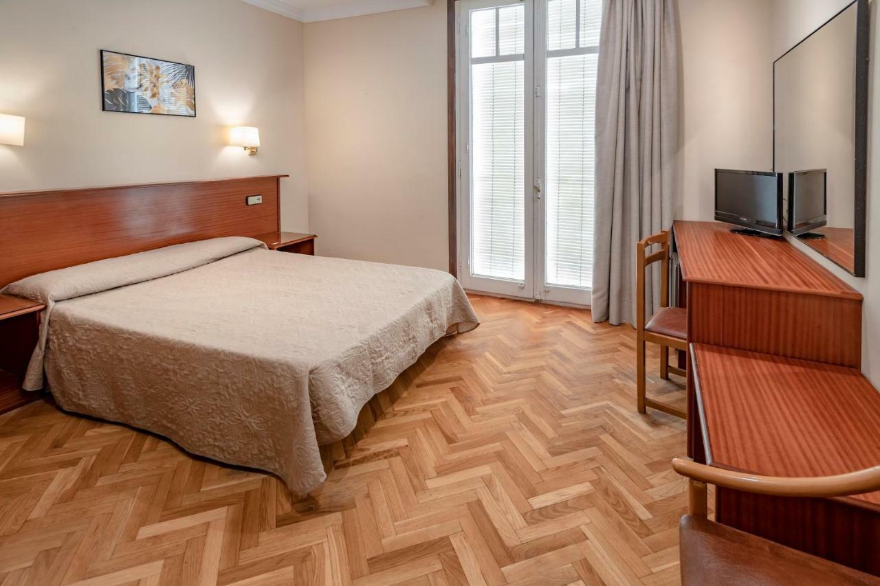 Hotel Niza Salou Luaran gambar